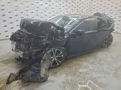 4T1B11HK6JU661572 2018 TOYOTA CAMRY