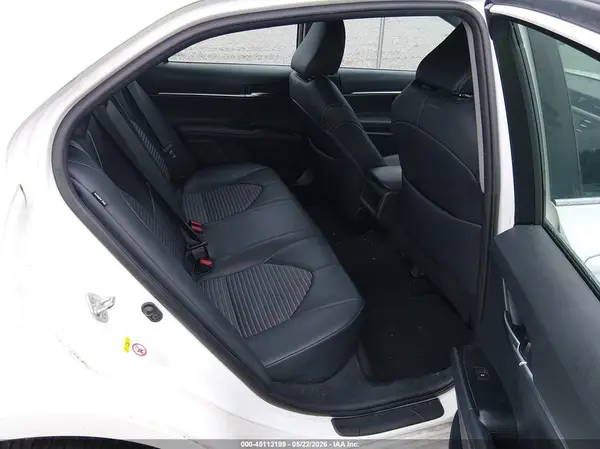 4T1B11HK6JU665234 2018 TOYOTA CAMRY - Image 8