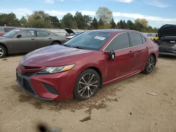 4T1B11HK6JU668196 2018 TOYOTA CAMRY - Image 1