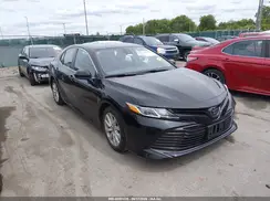 4T1B11HK6JU668764 2018 TOYOTA CAMRY