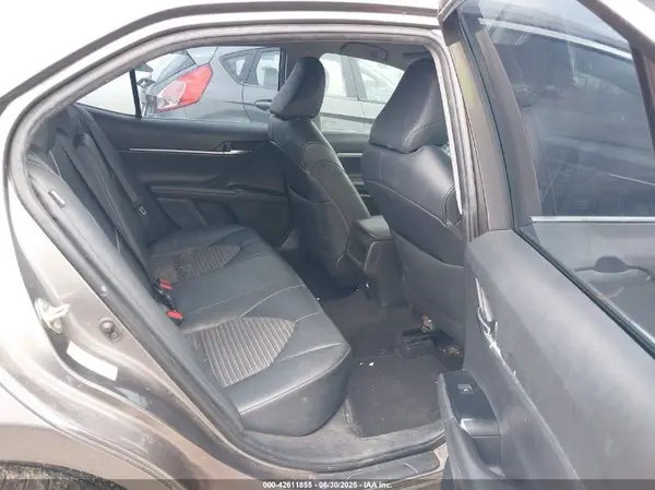 4T1B11HK6JU668991 2018 TOYOTA CAMRY - Image 8