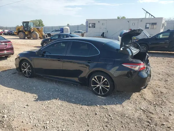 4T1B11HK6JU671471 2018 TOYOTA CAMRY - Image 2