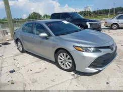 4T1B11HK6JU672068 2018 TOYOTA CAMRY