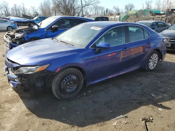 4T1B11HK6JU678226 2018 TOYOTA CAMRY - Image 1