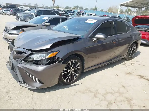 4T1B11HK6KU163759 2019 TOYOTA CAMRY - Image 2