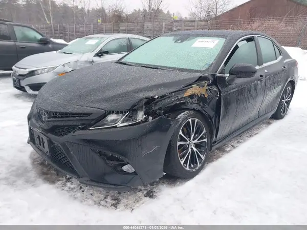 4T1B11HK6KU171554 2019 TOYOTA CAMRY - Image 2
