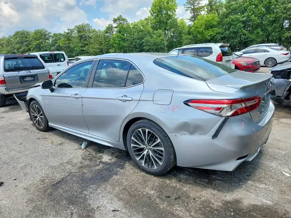 4T1B11HK6KU171845 2019 TOYOTA CAMRY - Image 2