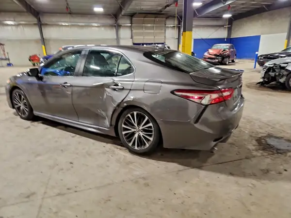 4T1B11HK6KU173966 2019 TOYOTA CAMRY - Image 2