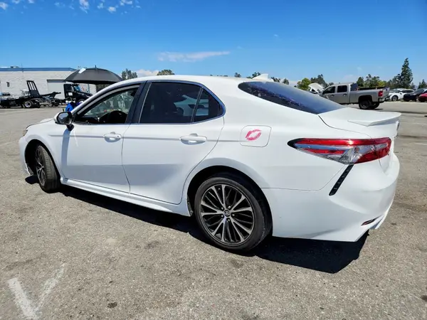 4T1B11HK6KU174843 2019 TOYOTA CAMRY - Image 2