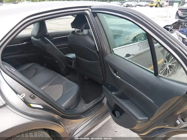 4T1B11HK6KU175118 2019 TOYOTA CAMRY - Image 8