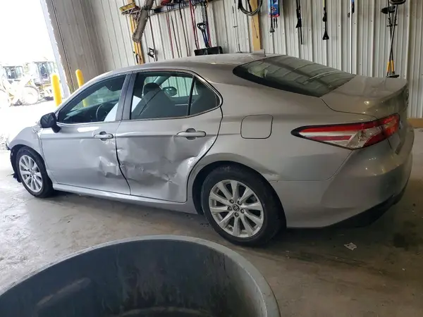 4T1B11HK6KU178925 2019 TOYOTA CAMRY - Image 2