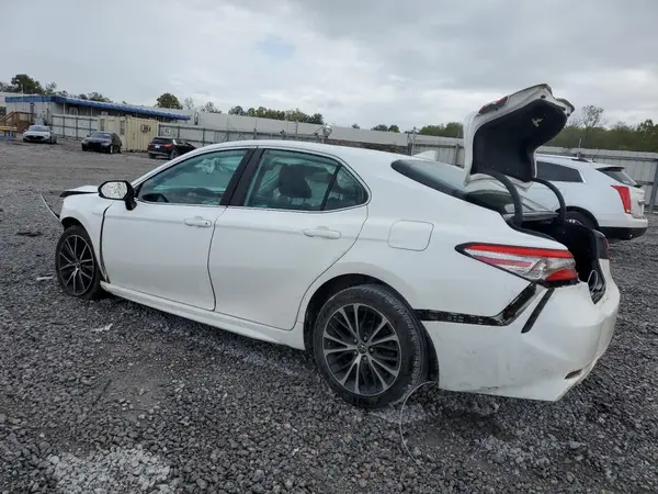 4T1B11HK6KU179945 2019 TOYOTA CAMRY - Image 2