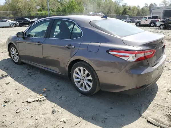 4T1B11HK6KU181792 2019 TOYOTA CAMRY - Image 2