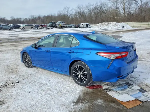 4T1B11HK6KU183123 2019 TOYOTA CAMRY - Image 2
