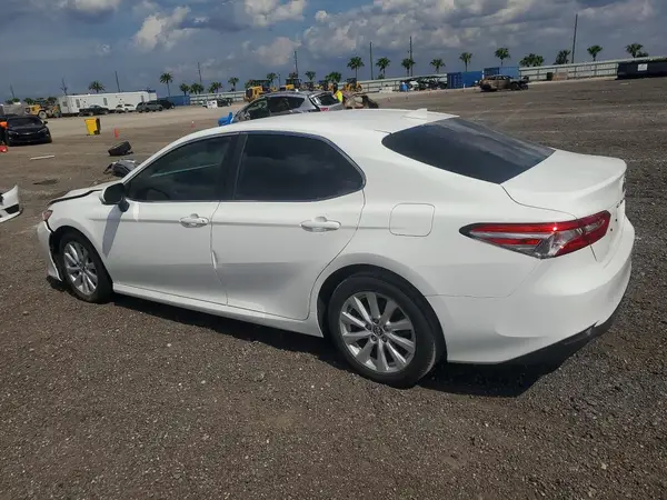 4T1B11HK6KU189407 2019 TOYOTA CAMRY - Image 2
