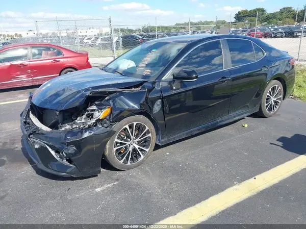 4T1B11HK6KU190010 2019 TOYOTA CAMRY - Image 2