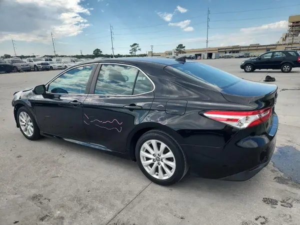 4T1B11HK6KU195692 2019 TOYOTA CAMRY - Image 2