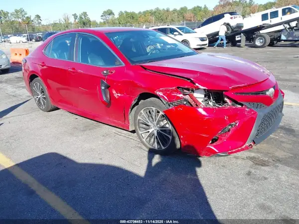 4T1B11HK6KU201507 2019 TOYOTA CAMRY - Image 1