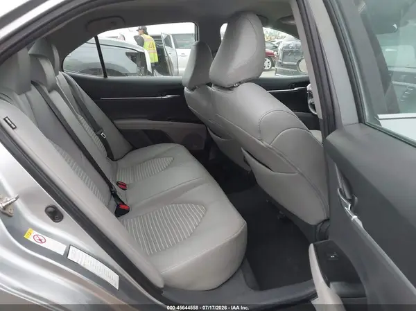4T1B11HK6KU204049 2019 TOYOTA CAMRY - Image 8
