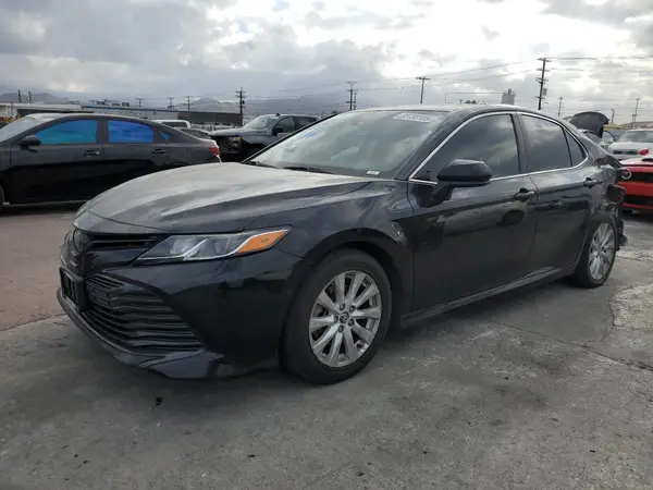 4T1B11HK6KU206724 2019 TOYOTA CAMRY - Image 1