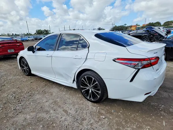 4T1B11HK6KU208912 2019 TOYOTA CAMRY - Image 2