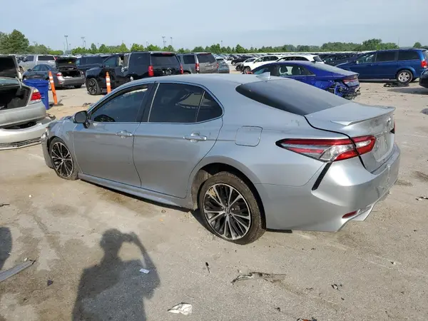 4T1B11HK6KU210594 2019 TOYOTA CAMRY - Image 2