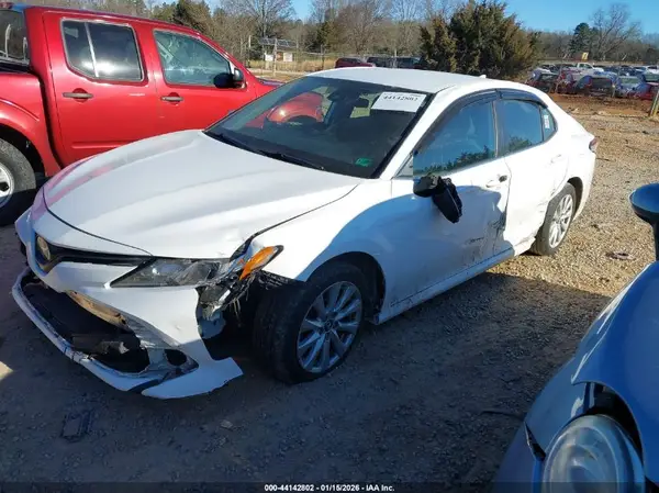 4T1B11HK6KU211406 2019 TOYOTA CAMRY - Image 2