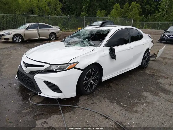 4T1B11HK6KU211745 2019 TOYOTA CAMRY - Image 2