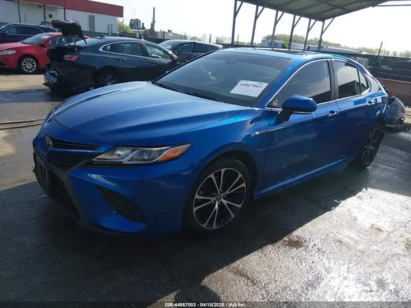 4T1B11HK6KU212085 2019 TOYOTA CAMRY - Image 2