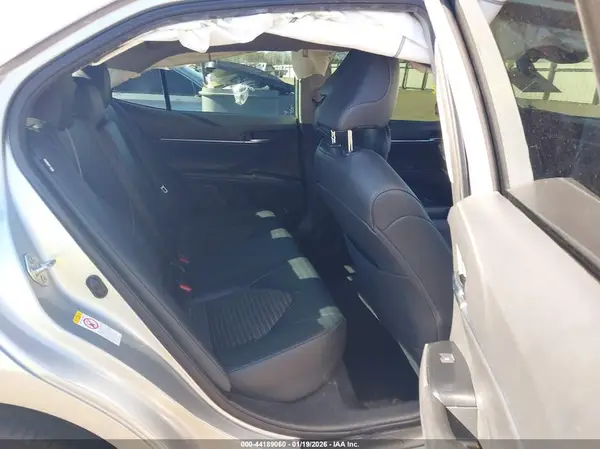 4T1B11HK6KU212636 2019 TOYOTA CAMRY - Image 8