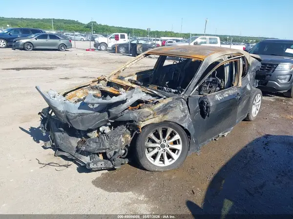 4T1B11HK6KU217187 2019 TOYOTA CAMRY - Image 2