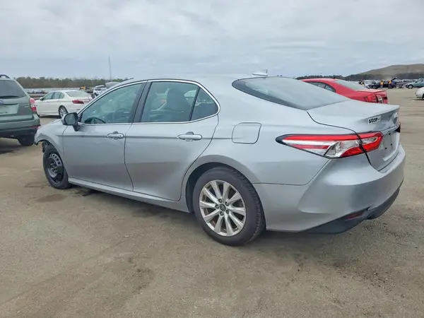 4T1B11HK6KU217643 2019 TOYOTA CAMRY - Image 2