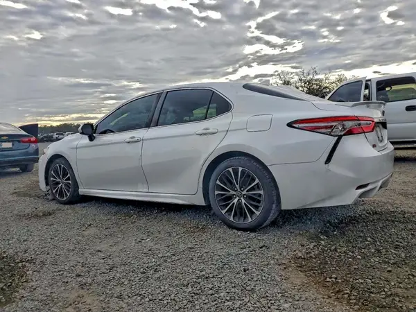 4T1B11HK6KU224673 2019 TOYOTA CAMRY - Image 2