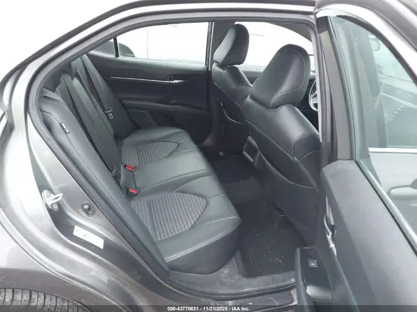 4T1B11HK6KU227721 2019 TOYOTA CAMRY - Image 8