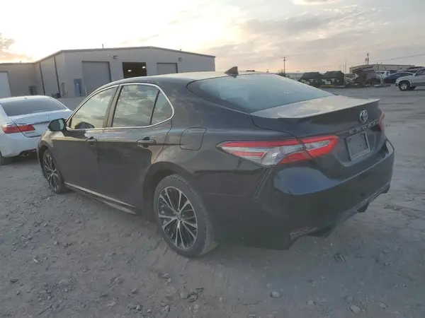 4T1B11HK6KU230232 2019 TOYOTA CAMRY - Image 2