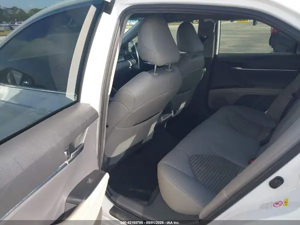 4T1B11HK6KU230652 2019 TOYOTA CAMRY - Image 8
