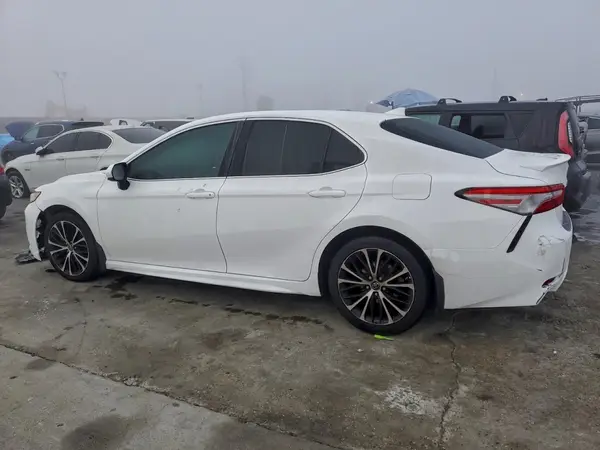 4T1B11HK6KU233602 2019 TOYOTA CAMRY - Image 2