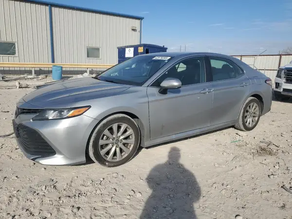 4T1B11HK6KU242199 2019 TOYOTA CAMRY - Image 1