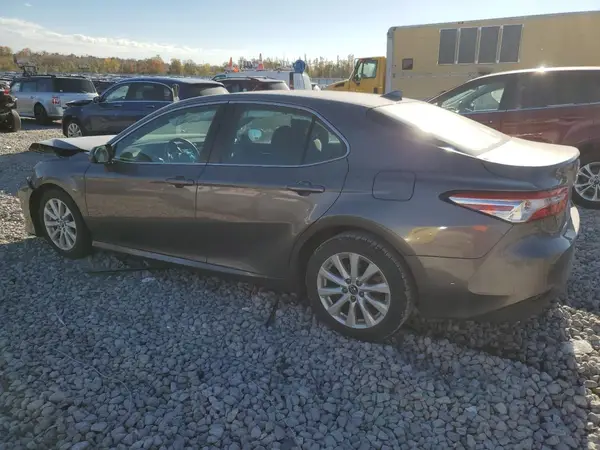 4T1B11HK6KU245118 2019 TOYOTA CAMRY - Image 2