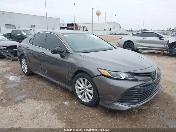 4T1B11HK6KU247421 2019 TOYOTA CAMRY - Image 1