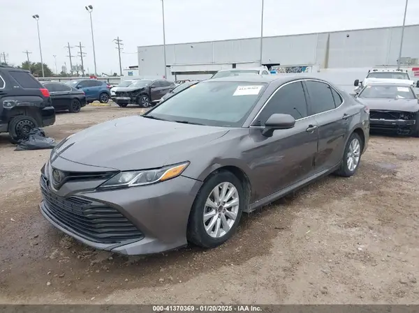 4T1B11HK6KU247421 2019 TOYOTA CAMRY - Image 2