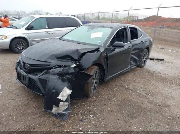 4T1B11HK6KU248195 2019 TOYOTA CAMRY - Image 2