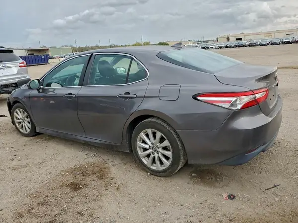 4T1B11HK6KU253543 2019 TOYOTA CAMRY - Image 2