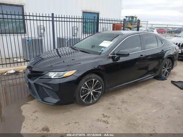 4T1B11HK6KU254885 2019 TOYOTA CAMRY - Image 2