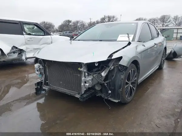 4T1B11HK6KU254921 2019 TOYOTA CAMRY - Image 2