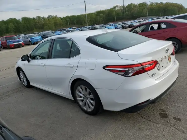 4T1B11HK6KU258712 2019 TOYOTA CAMRY - Image 2
