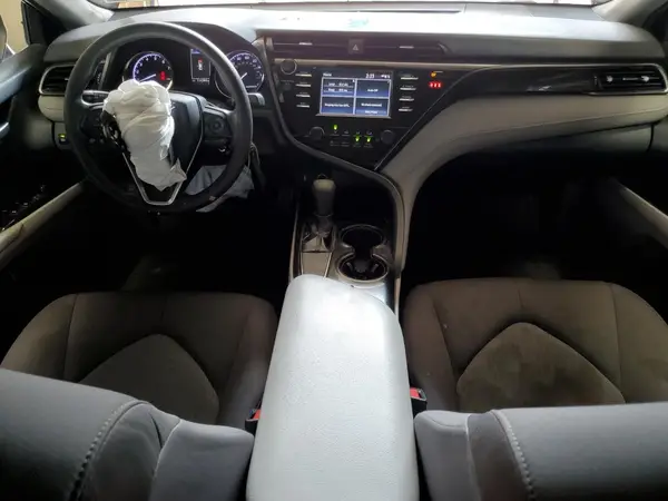 4T1B11HK6KU260945 2019 TOYOTA CAMRY - Image 8