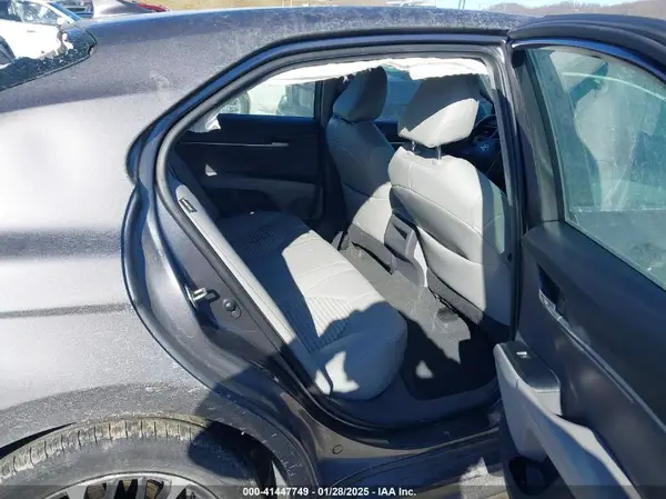 4T1B11HK6KU266230 2019 TOYOTA CAMRY - Image 8
