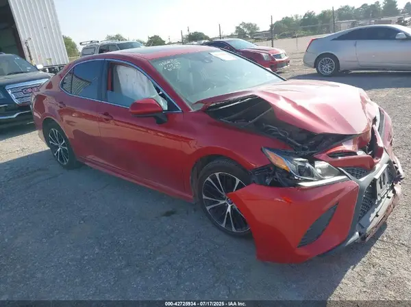 4T1B11HK6KU266423 2019 TOYOTA CAMRY - Image 1