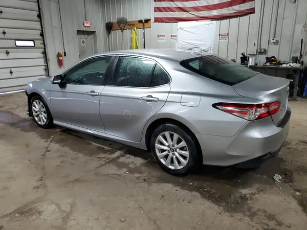 4T1B11HK6KU266518 2019 TOYOTA CAMRY - Image 2